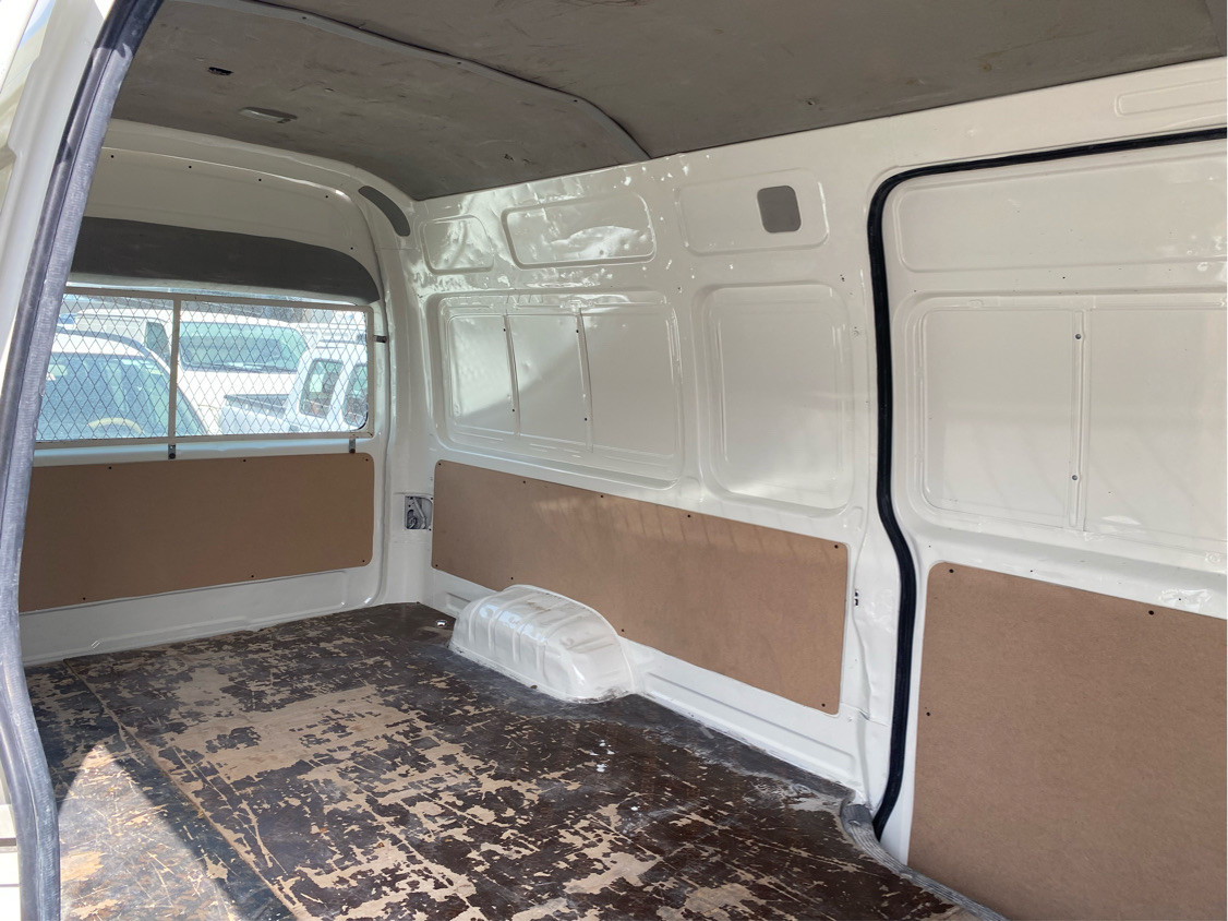 Toyota Hiace - Image 4