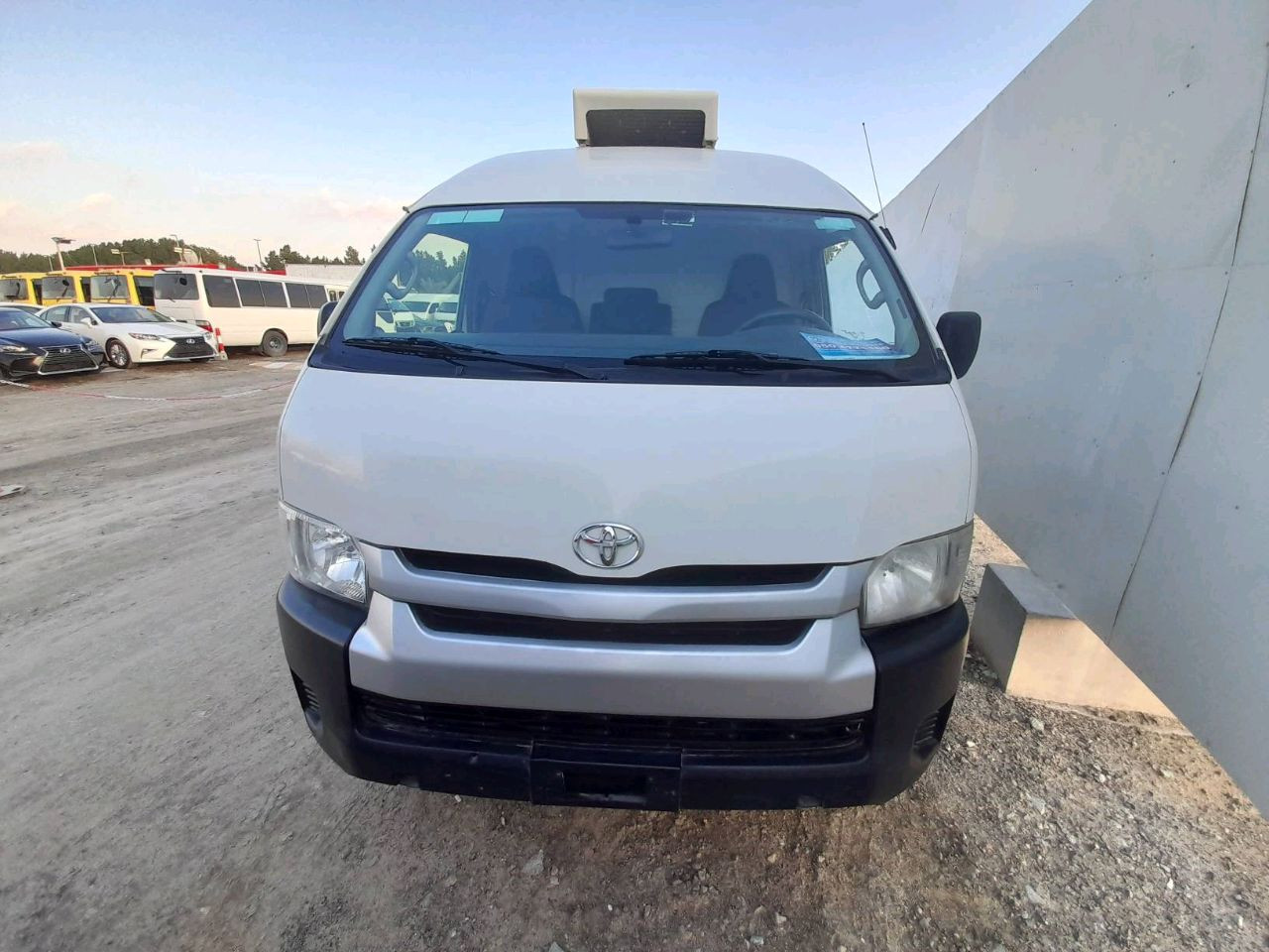 Toyota Hiace - Image 2