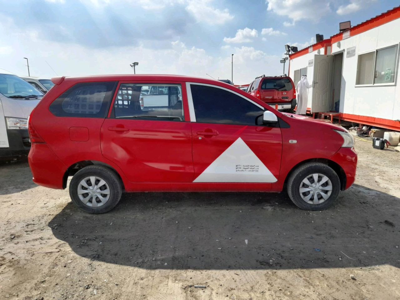 Toyota Avanza - Image 4