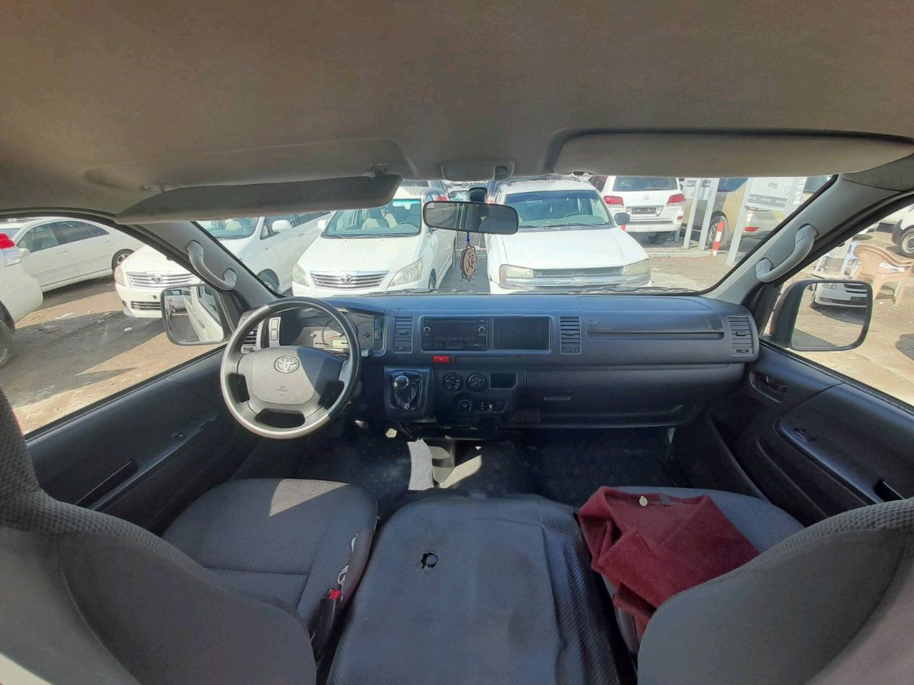 Toyota Hiace - Image 3