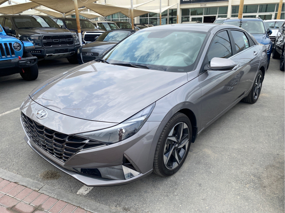 Hyundai Elantra - Image 4