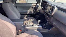 Toyota Tacoma - Image 4
