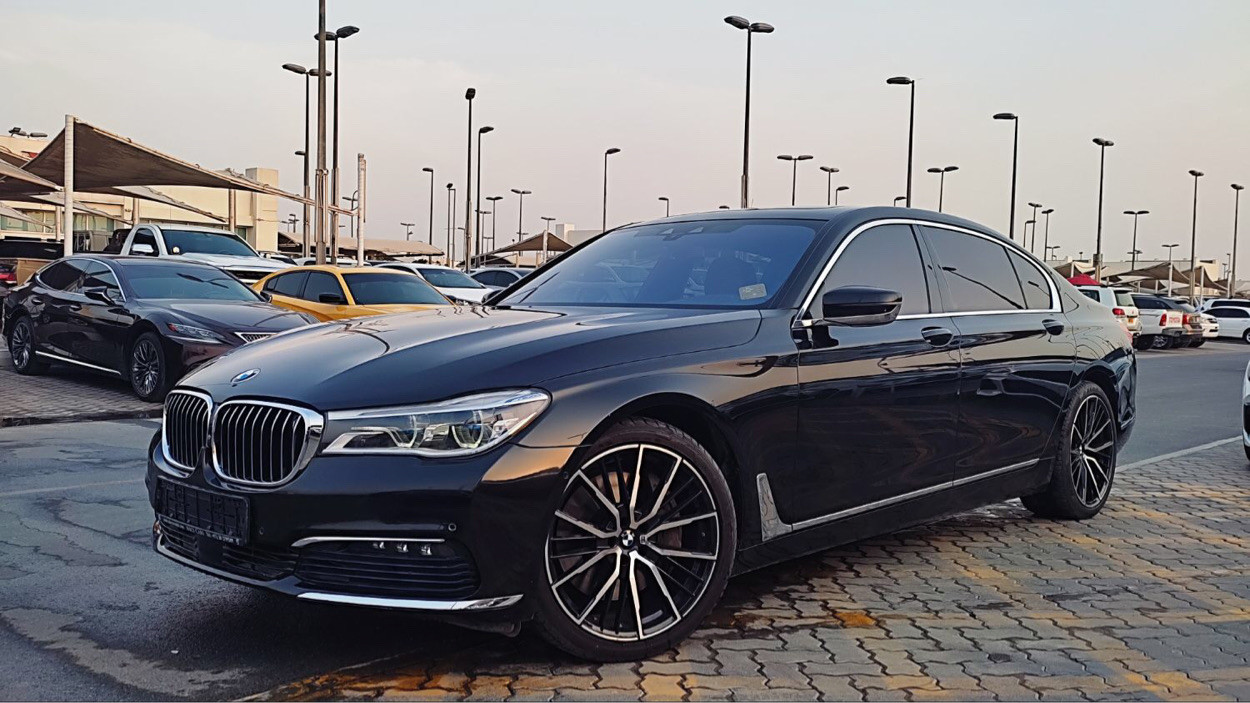 BMW 7-Series - Image 7