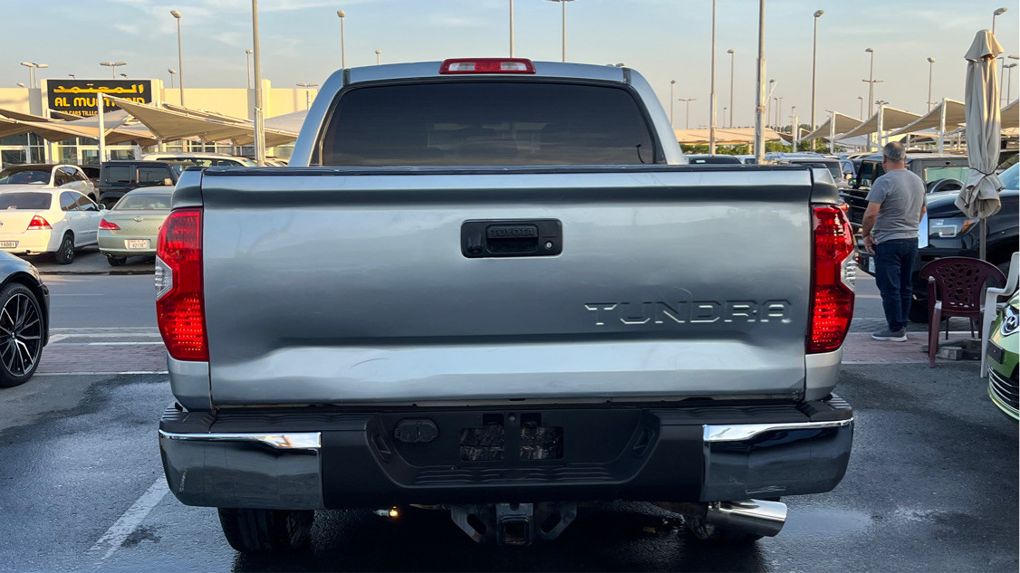 Toyota Tundra - Image 9