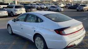 Hyundai Sonata - Image 9