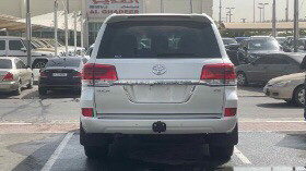 Toyota Land Cruiser - Image 5