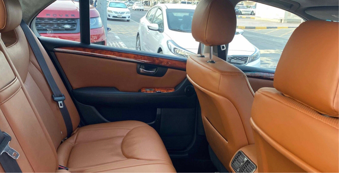 Lexus LS-Series - Image 8