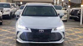 Toyota Avalon - Image 4