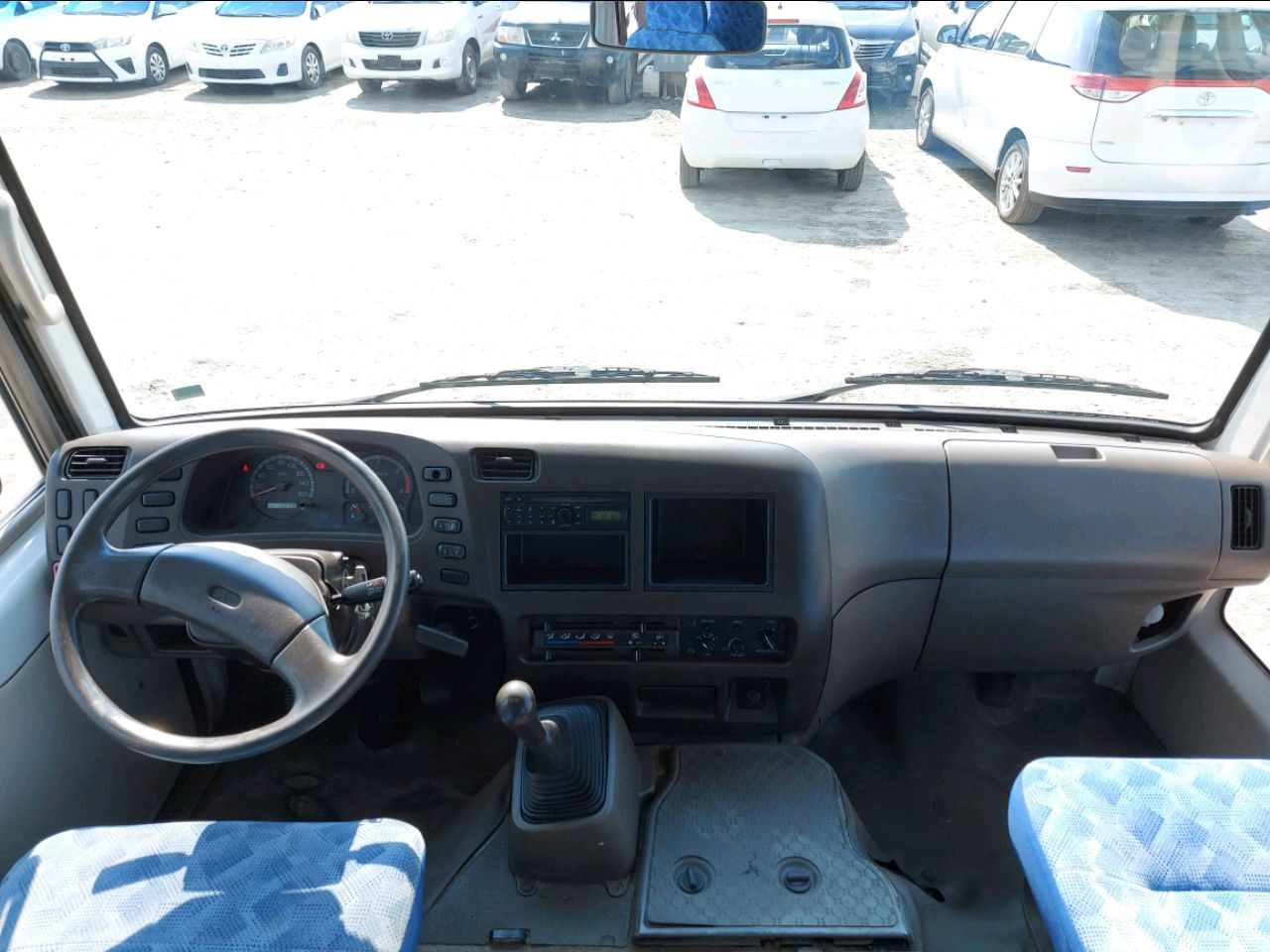 Mitsubishi Rosa - Image 5