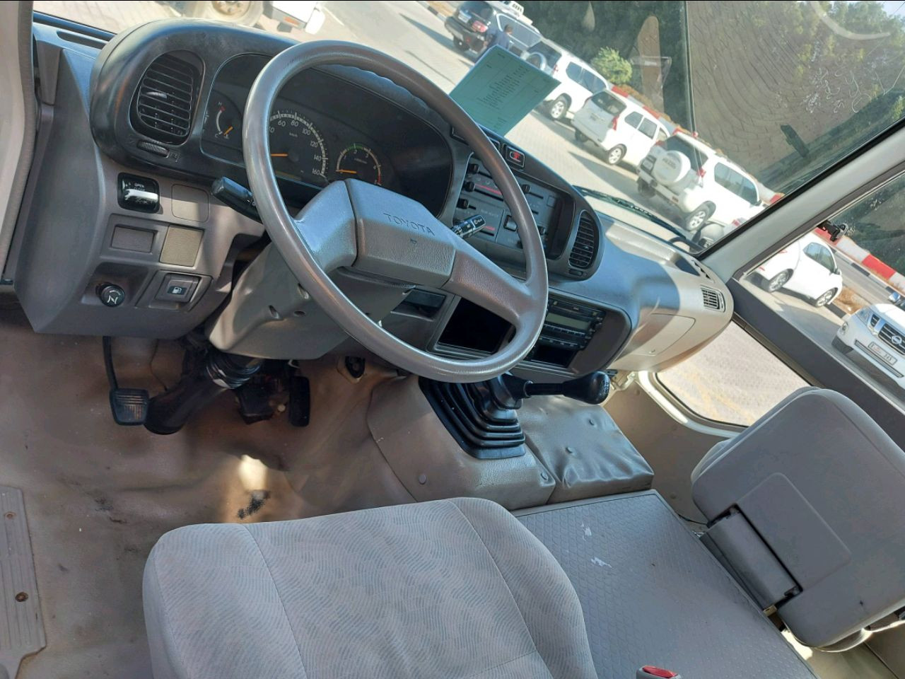 Toyota Coaster - Image 5