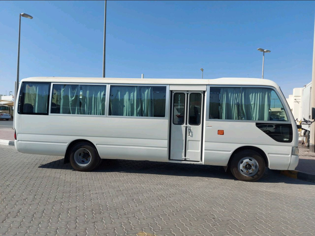 Toyota Coaster - Image 4