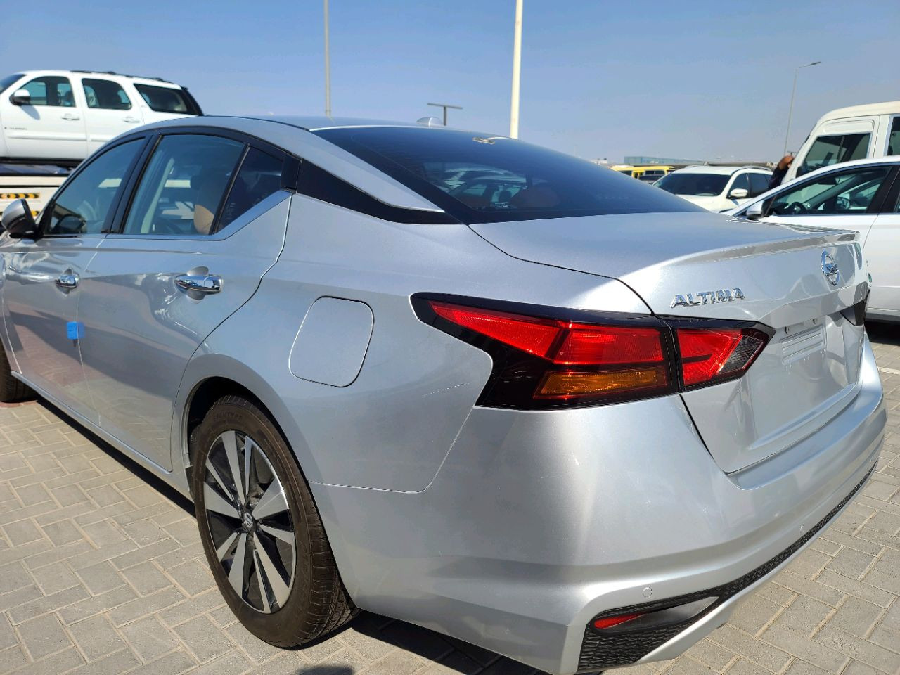 Nissan Altima - Image 4