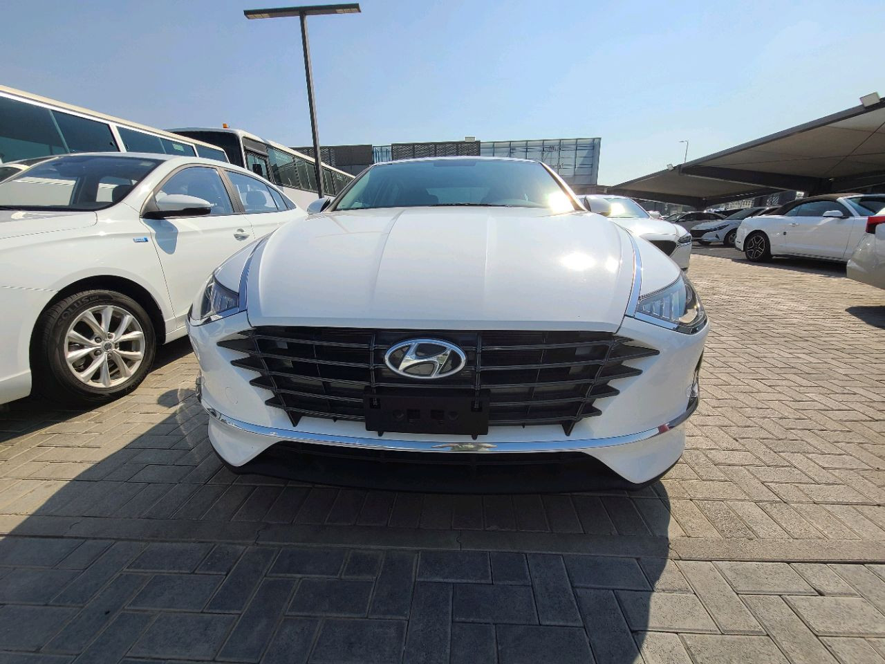 Hyundai Sonata - Image 8