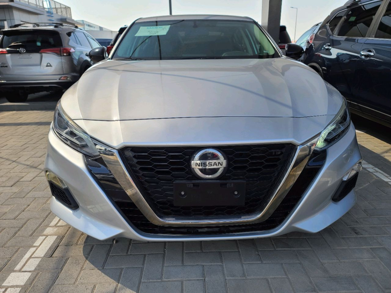 Nissan Altima - Image 4