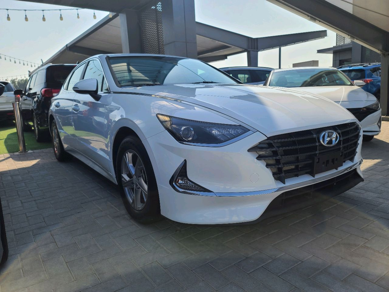 Hyundai Sonata - Image 8