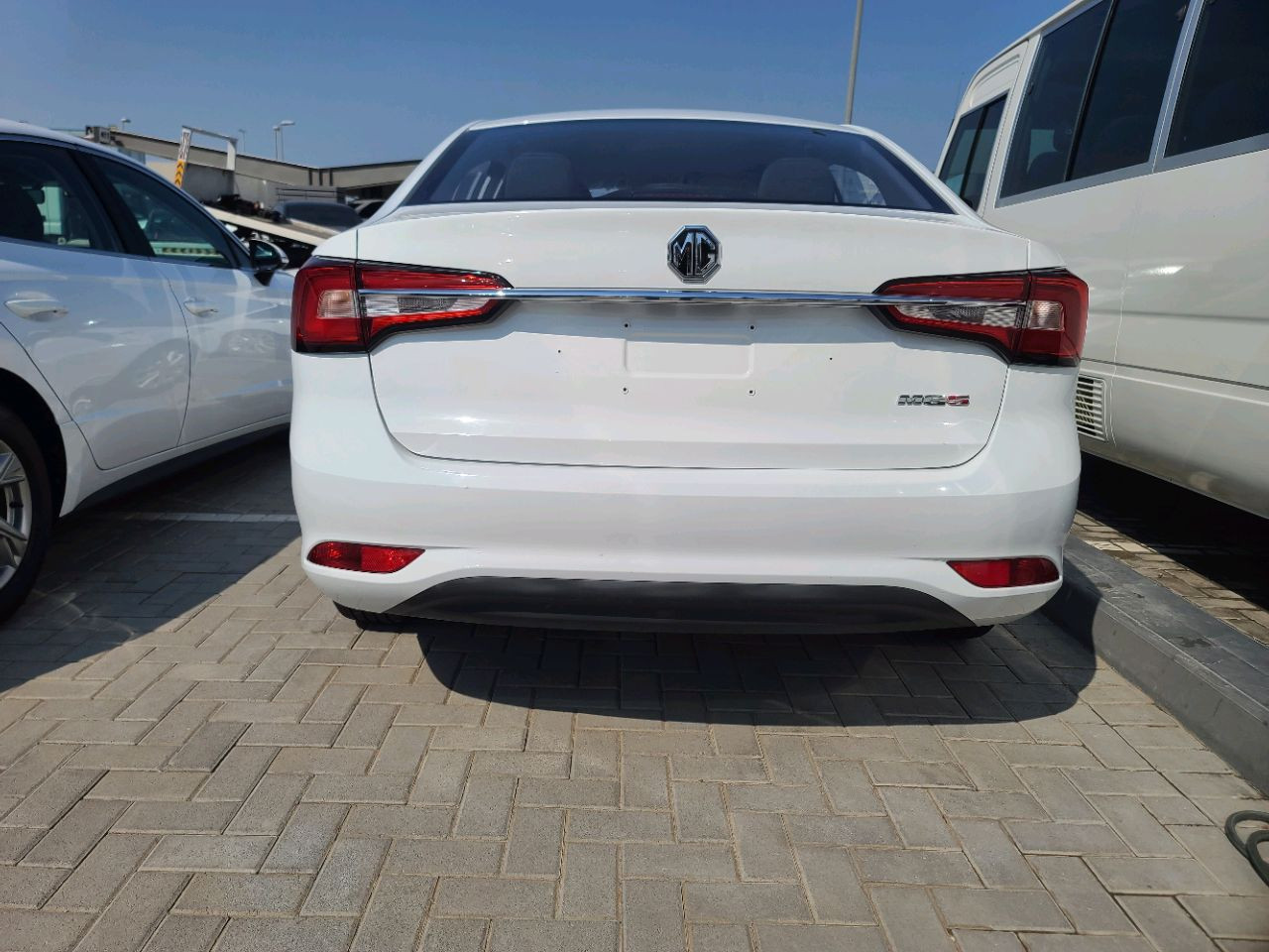 MG 5 - Image 4