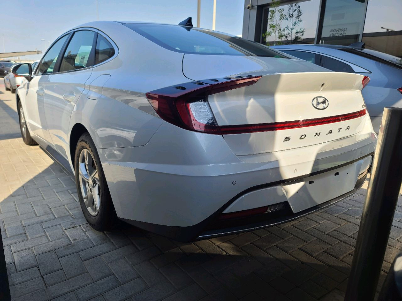 Hyundai Sonata - Image 3