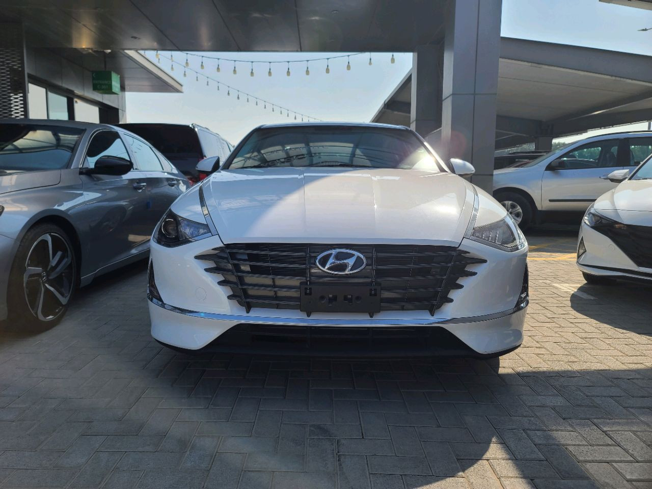 Hyundai Sonata - Image 7