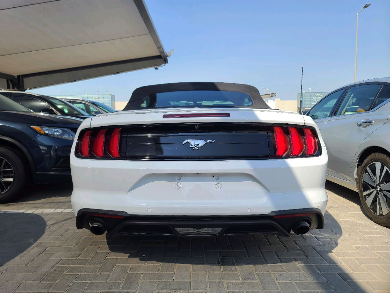 Ford Mustang - Image 9
