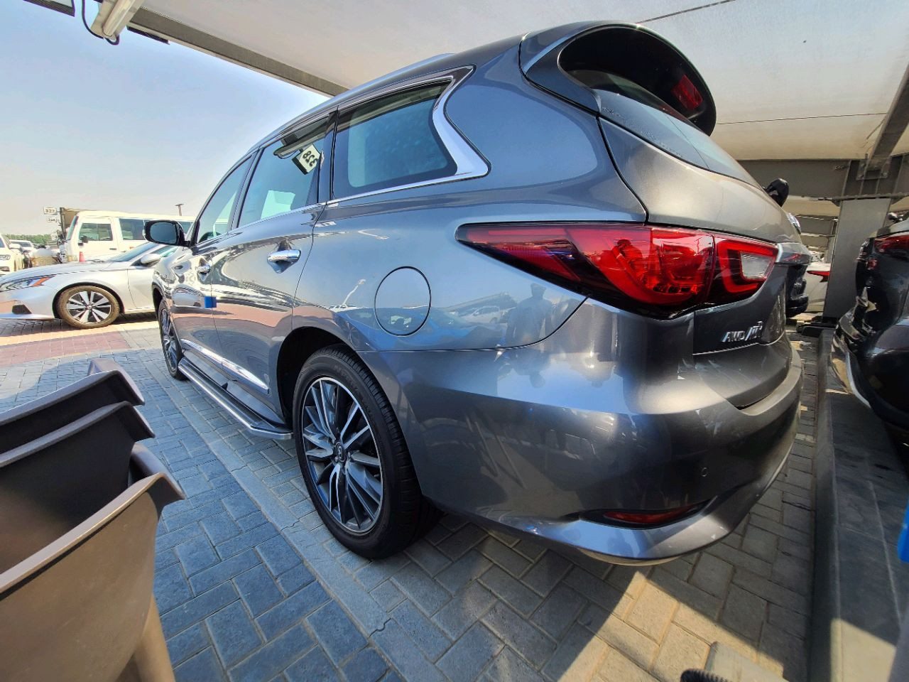 Infiniti QX60 - Image 9
