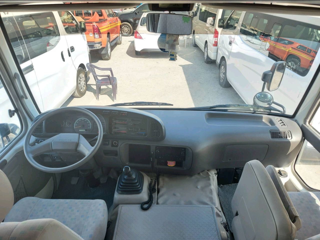Toyota Coaster - Image 5