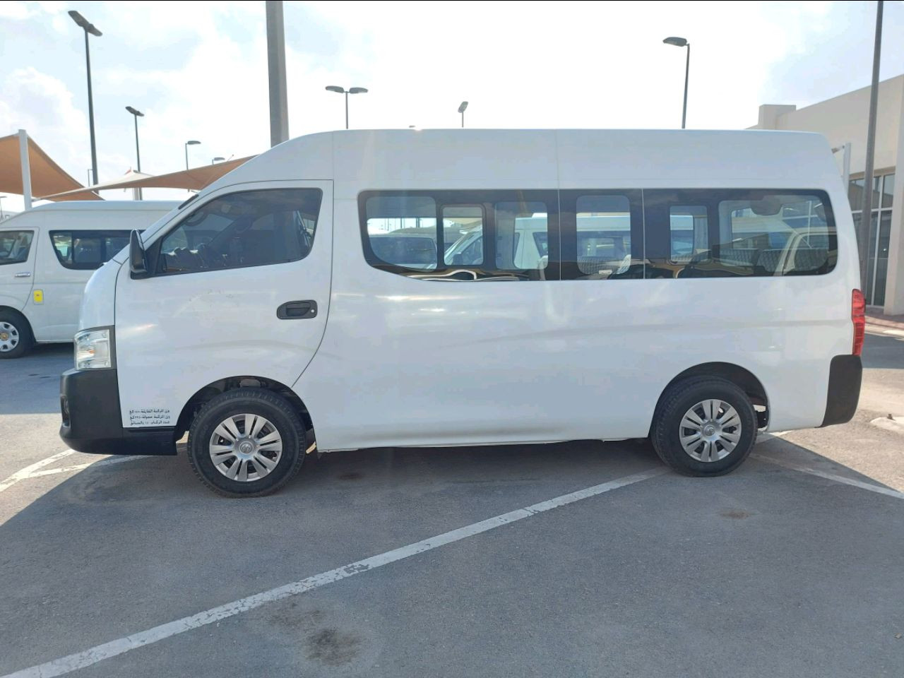Nissan Urvan - Image 2