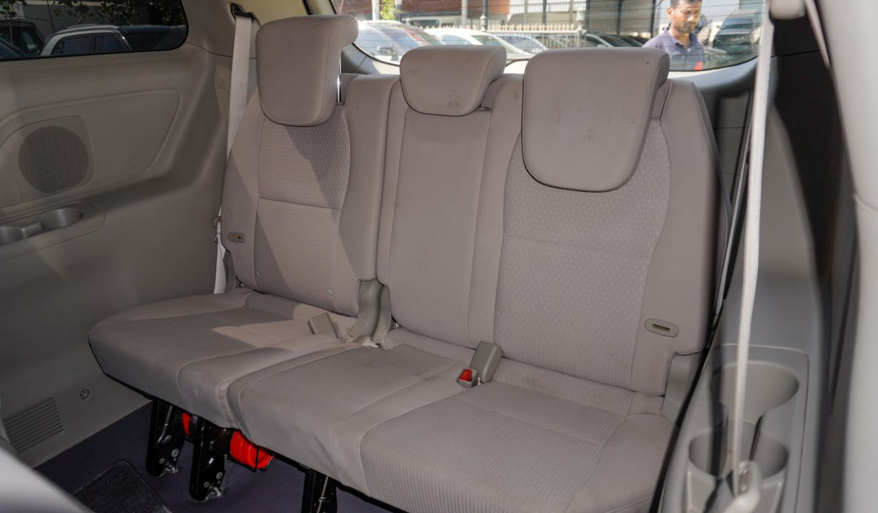 KIA Sedona - Image 6