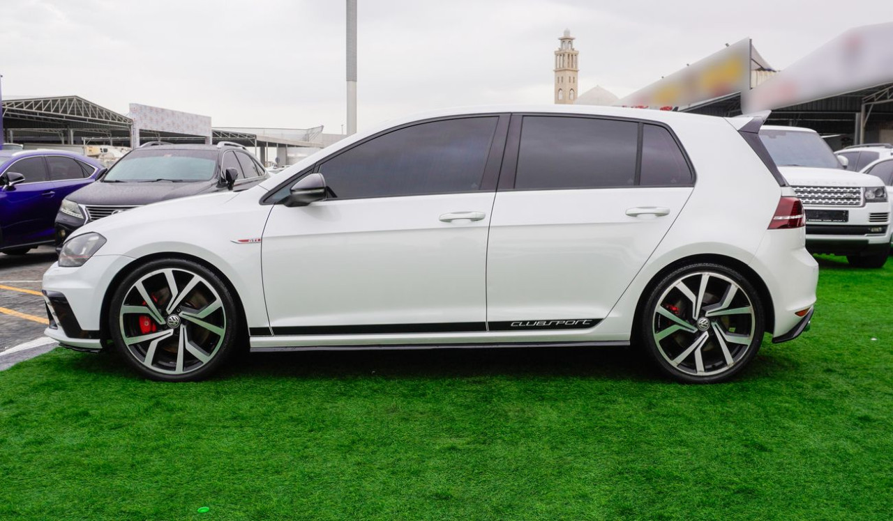 Volkswagen Golf - Image 8