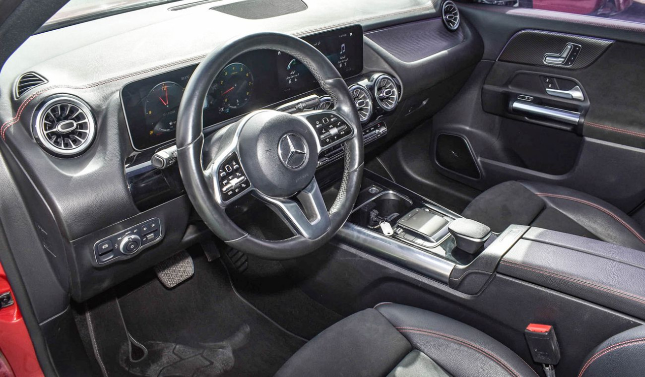 Mercedes Benz GLA - Image 11