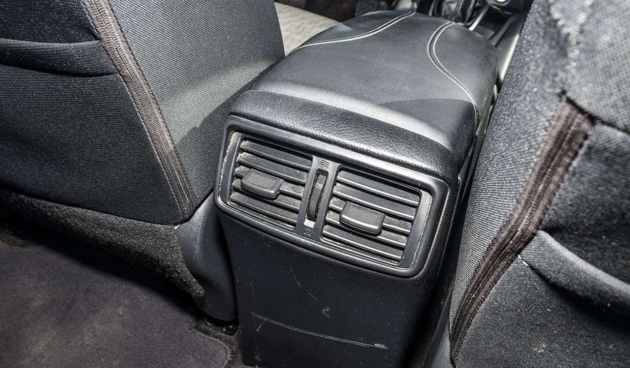Nissan Rogue - Image 11