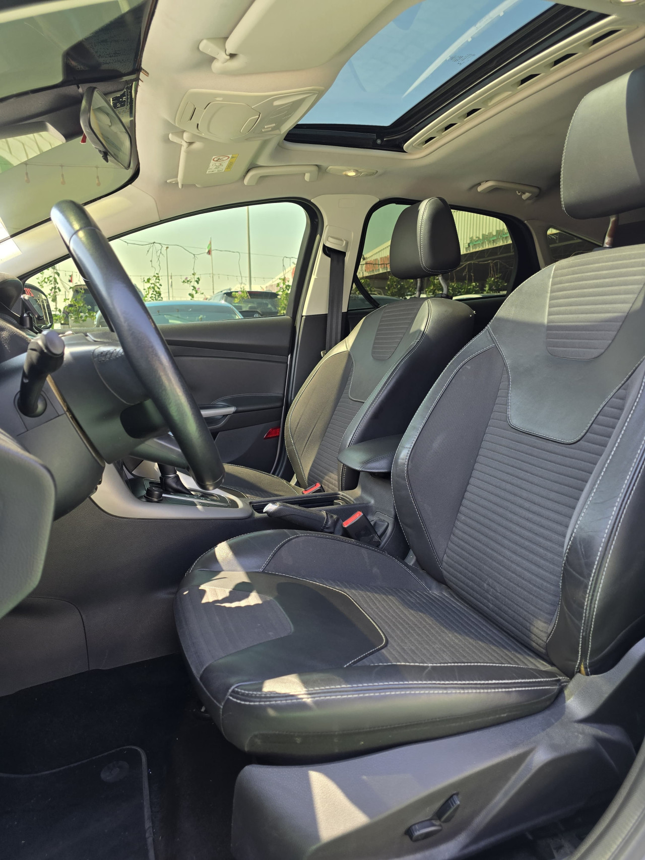 Ford Focus - Image 4
