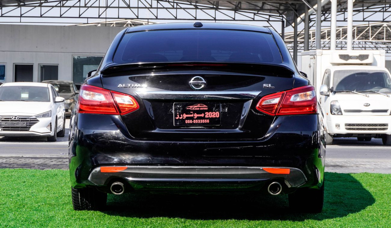 Nissan Altima - Image 6