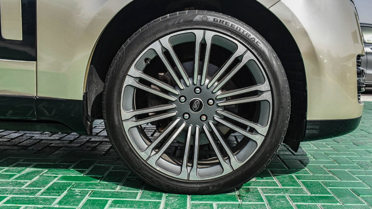Range Rover Vogue - Image 4