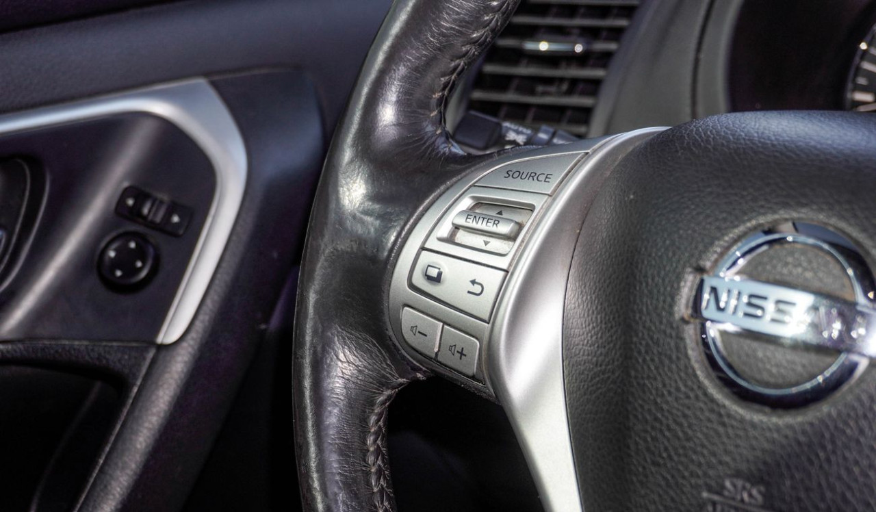 Nissan Altima - Image 11