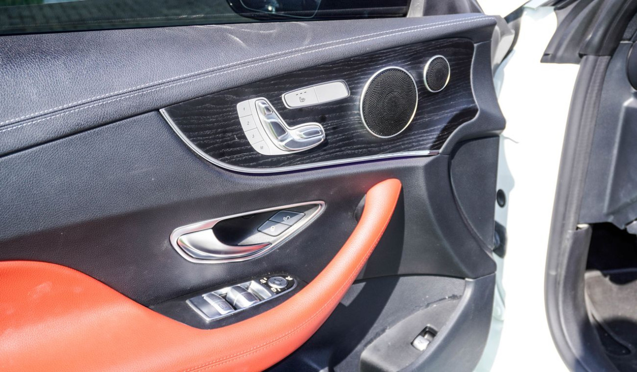 Mercedes Benz E-Class - Image 6