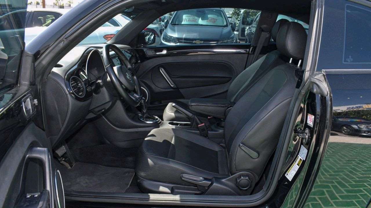 Volkswagen Beetle - Image 5