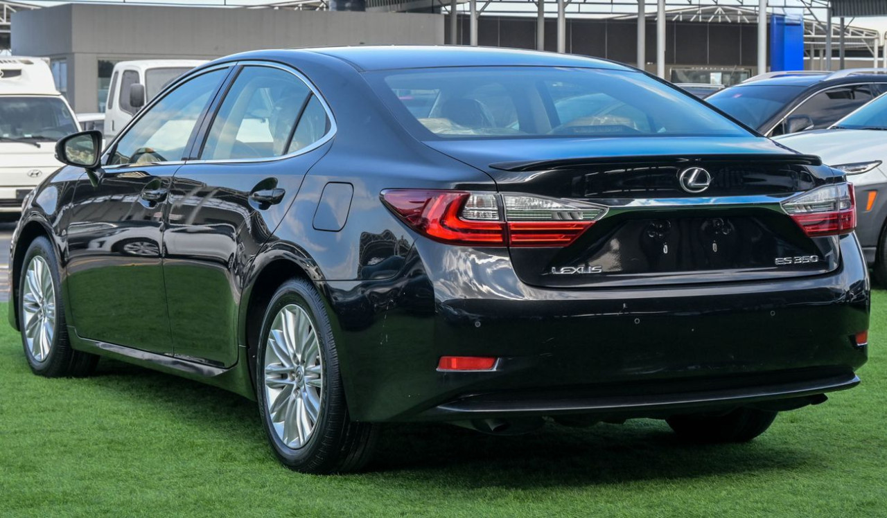 Lexus ES-Series - Image 9