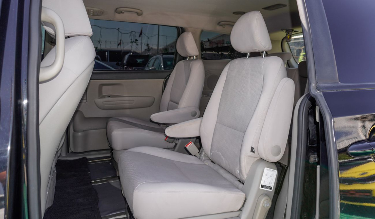 KIA Sedona - Image 4