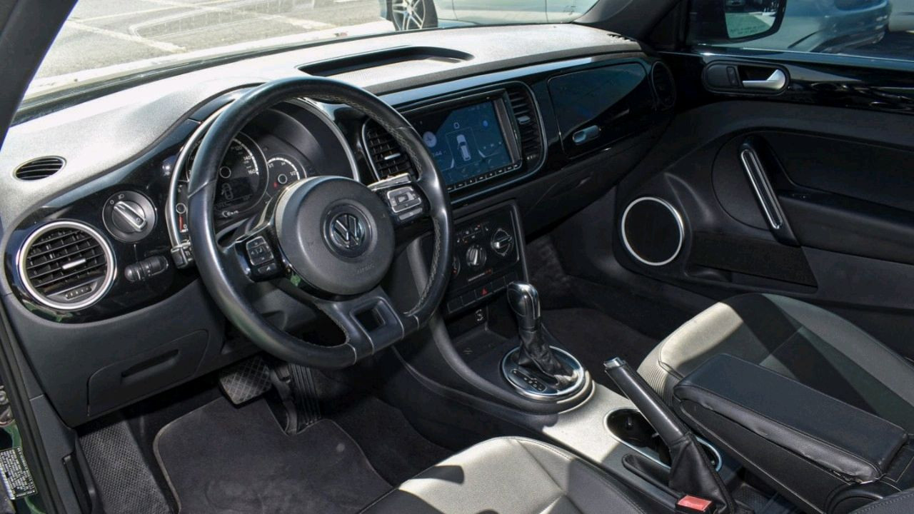 Volkswagen Beetle - Image 10