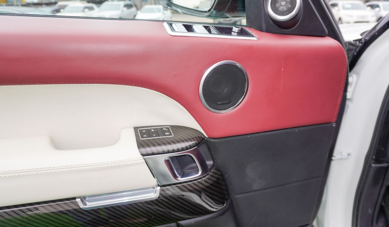 Range Rover Vogue - Image 12