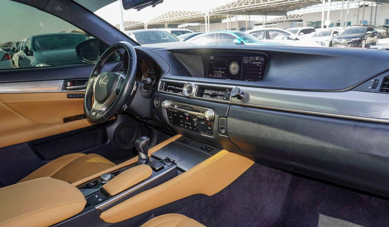 Lexus GS-Series - Image 10