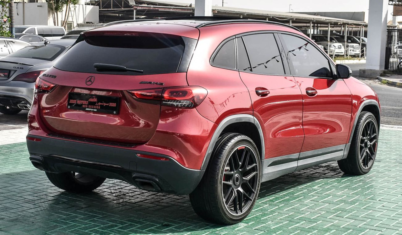 Mercedes Benz GLA - Image 8