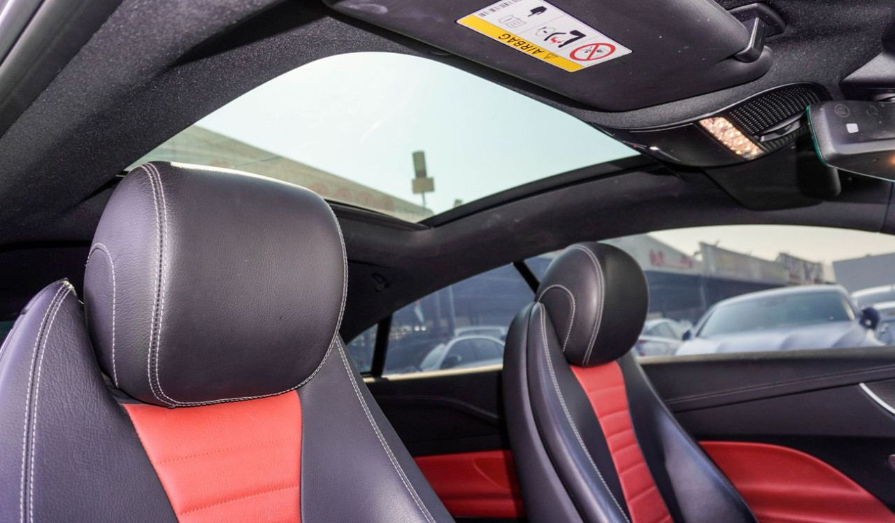 Mercedes Benz E-Class - Image 10