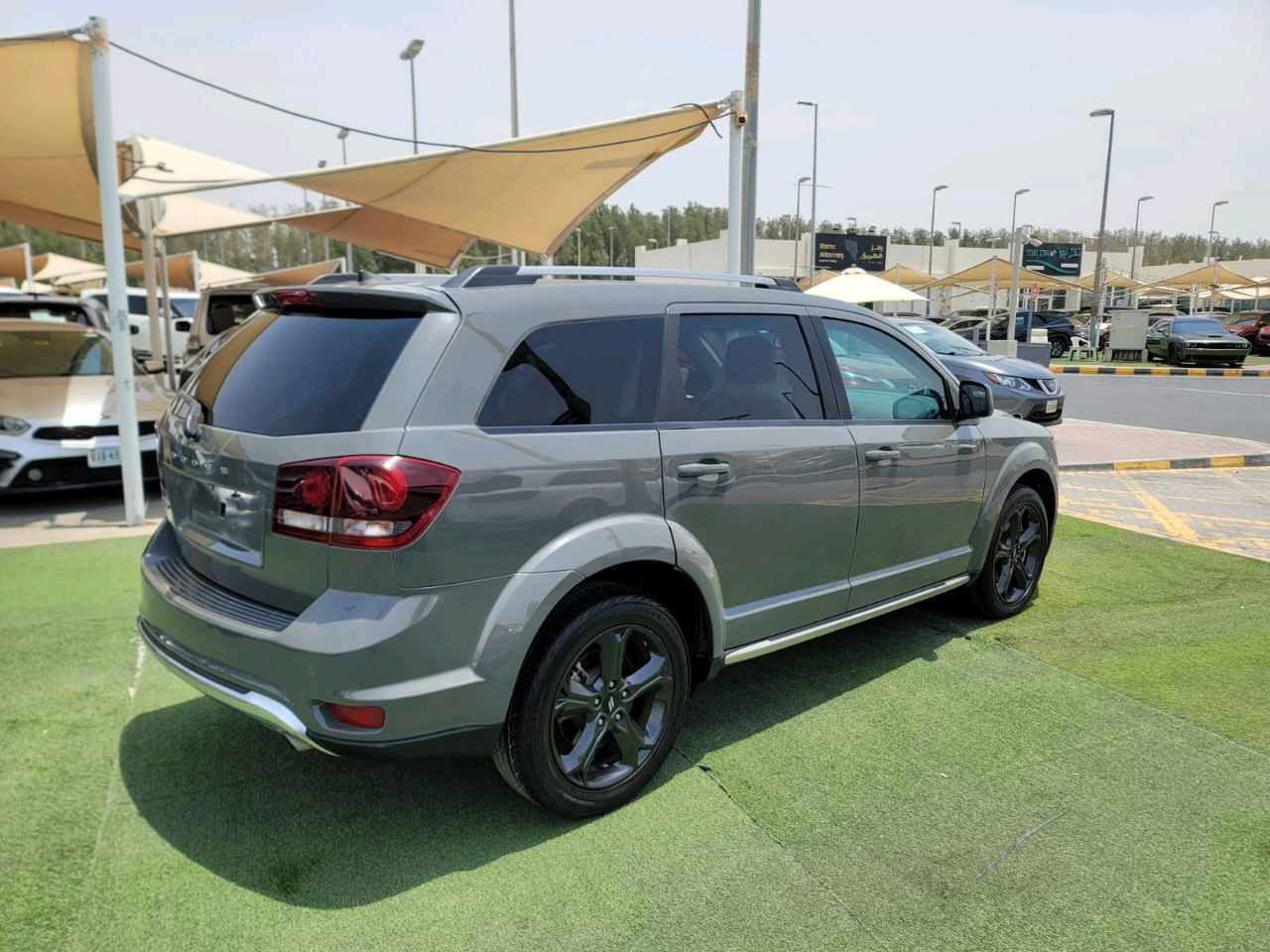 Dodge Jourey - Image 7