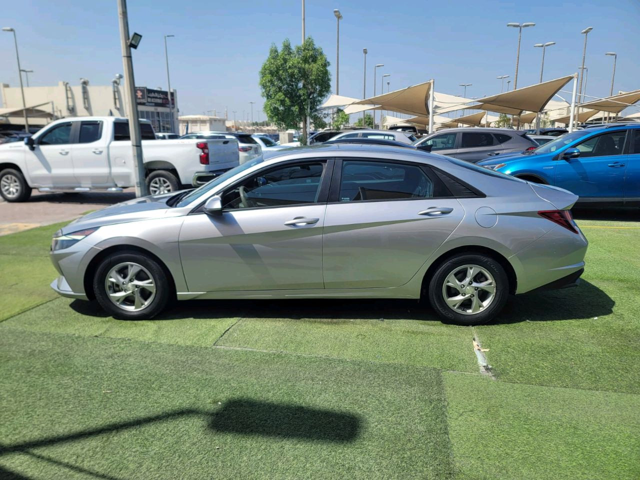 Hyundai Elantra - Image 4
