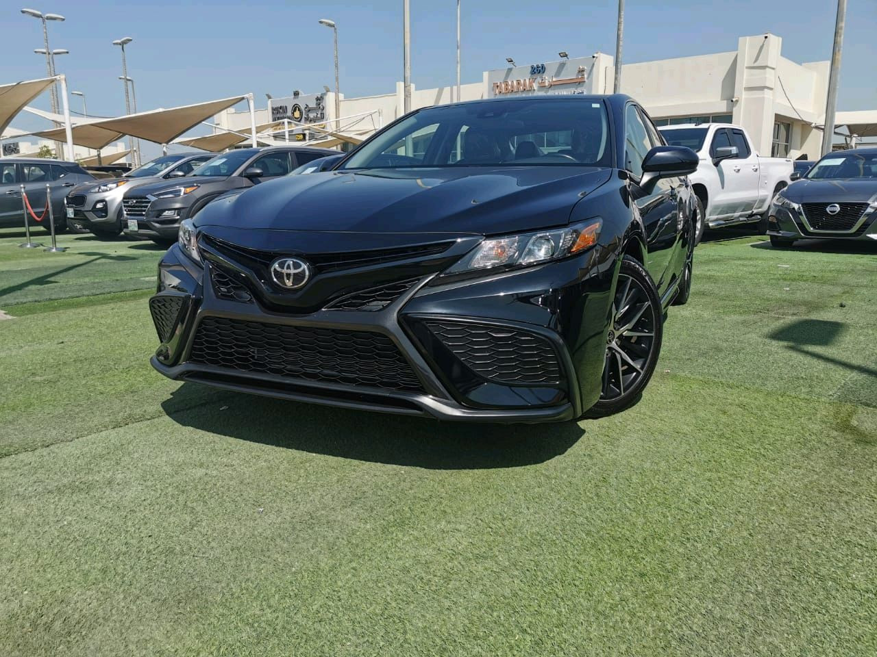 Toyota Camry - Image 8