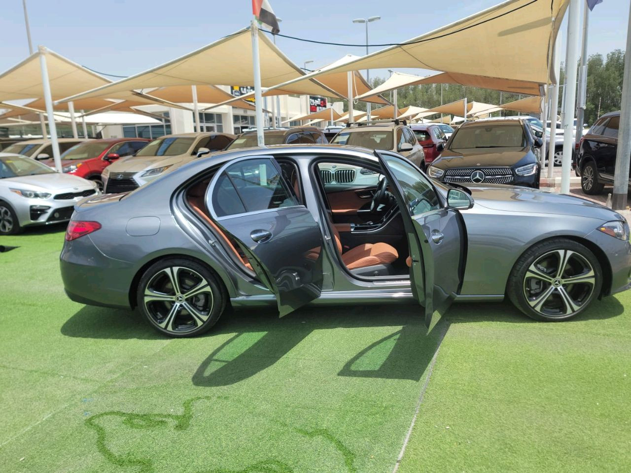 Mercedes Benz C-Class - Image 10