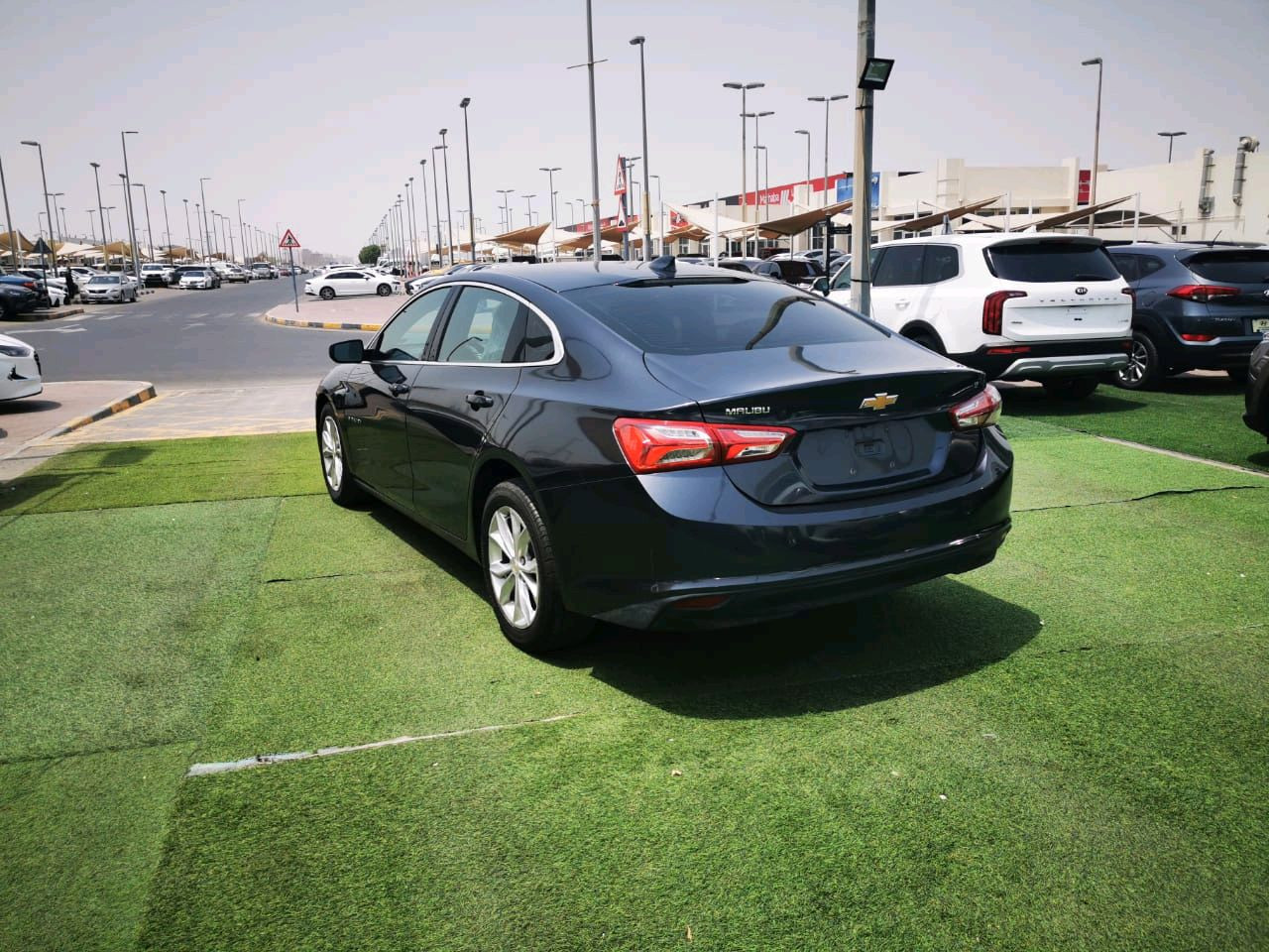 Chevrolet Malibu - Image 10