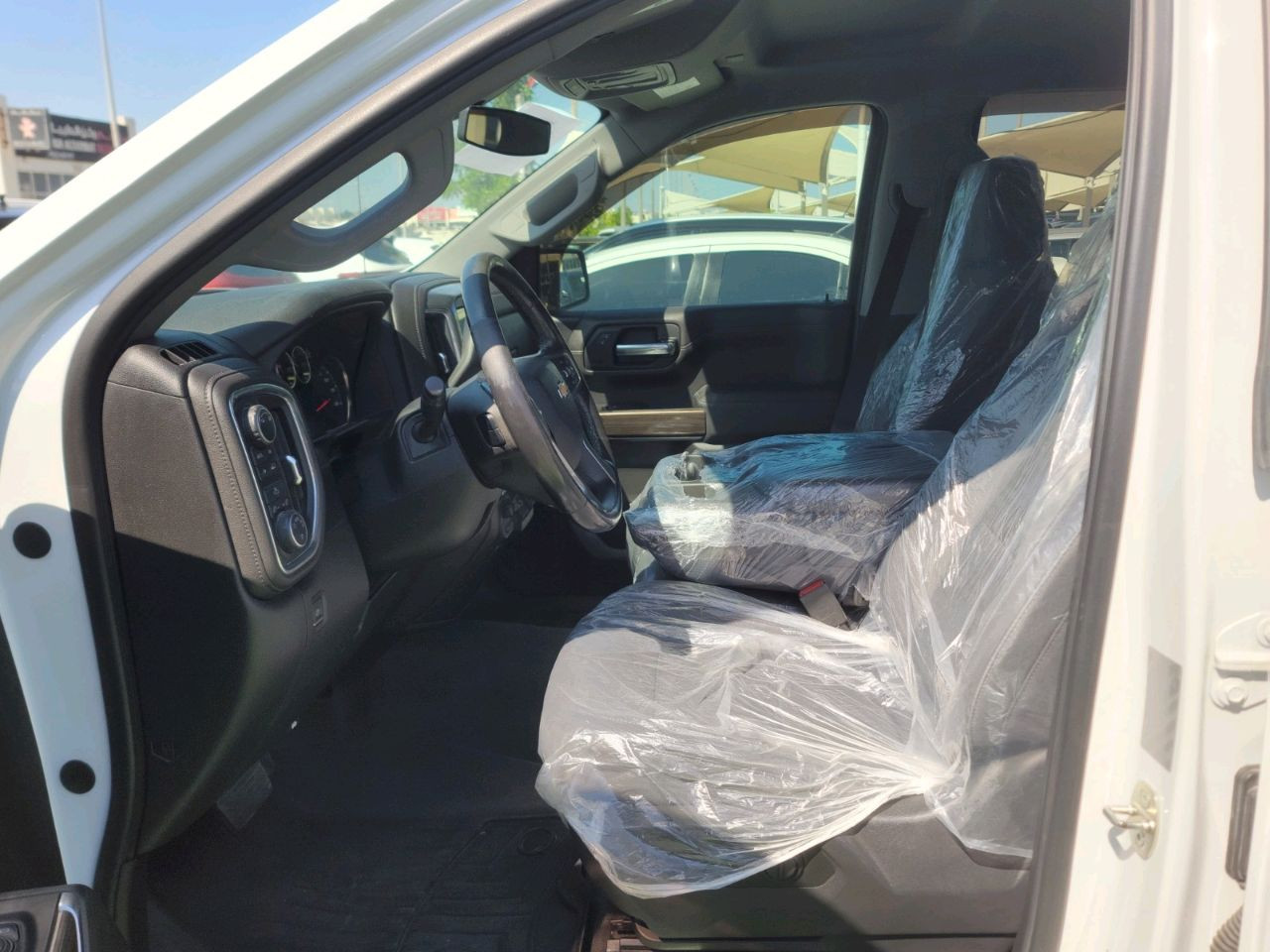 Chevrolet Silverado - Image 2