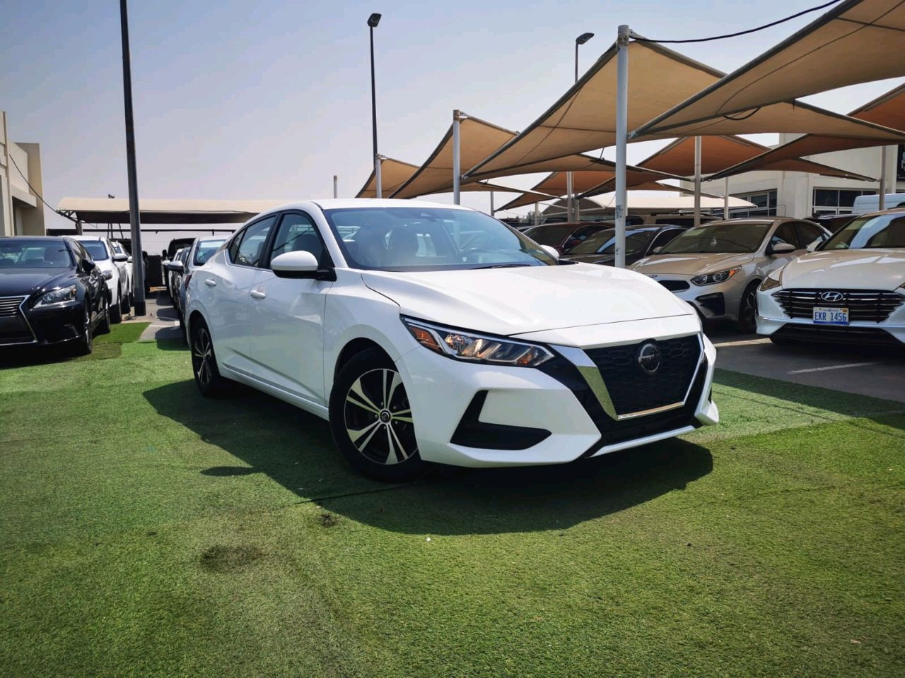 Nissan Sentra - Image 7